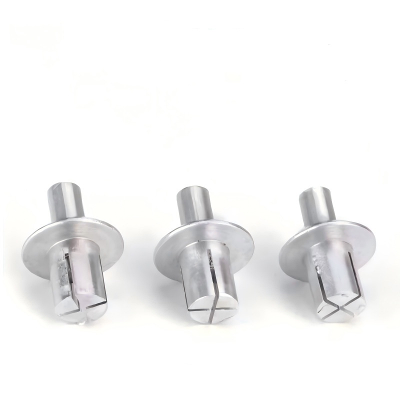 Core komenigarria errematxe sar daiteke